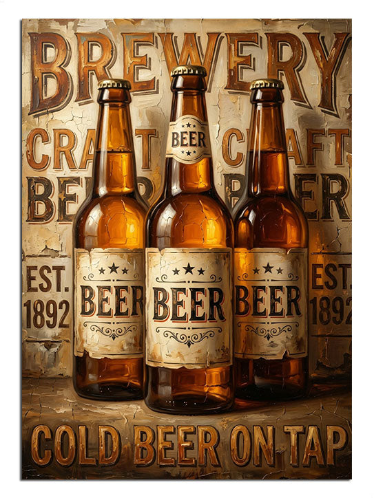 "Brewery Craft Beer" yazılı, üç adet bira şişesi posteri.