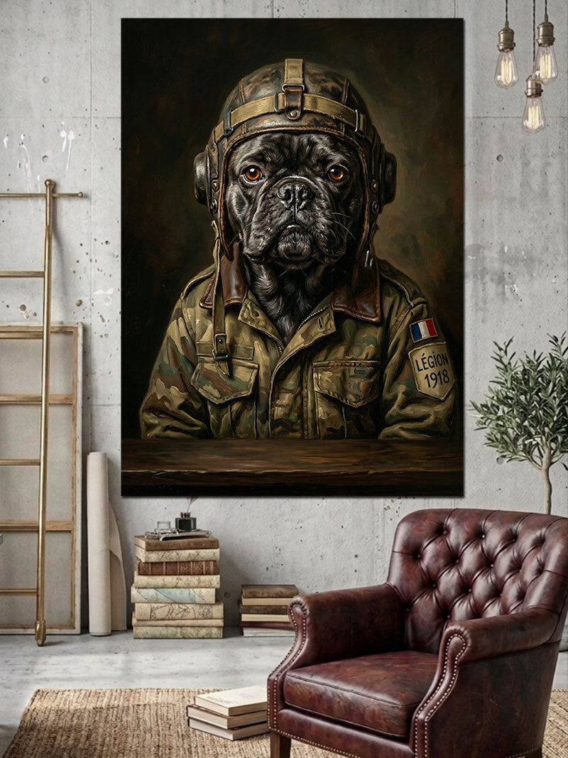 Askeri Üniformalı Karizmatik Köpek Portresi Kanvas Tablo