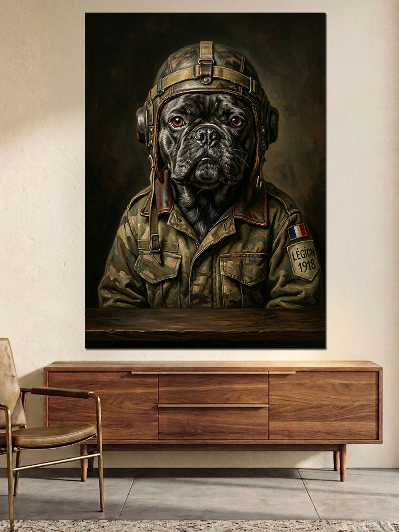 Askeri Üniformalı Karizmatik Köpek Portresi Kanvas Tablo