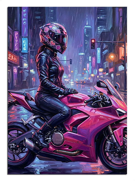 Neon şehirde pembe spor motosiklet süren kasklı kadın tablosu.