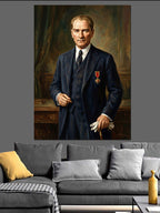 Atatürk Takım Elbiseli Ayakta Portre Kanvas Tablo