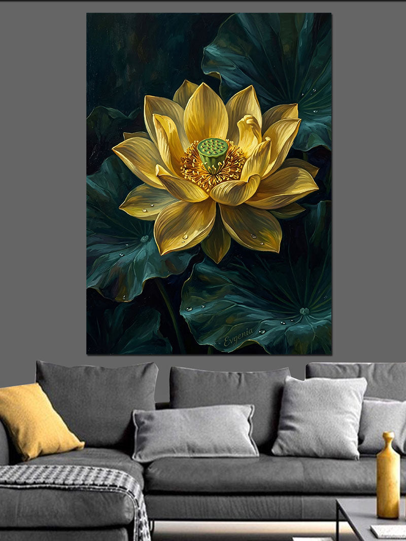 Yapraklar Arasında Sarı Lotus Çiçeği Kanvas Tablo
