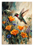 Turuncu çiçekler arasında uçan yeşil sinek kuşu ve mavi çiçekler tablosu.