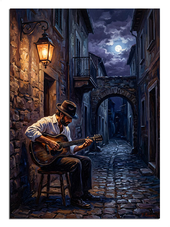 Gece taş sokakta sandalede gitar çalan sokak müzisyeni tablosu.