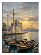Gün batımında Ortaköy Camii ve Boğaz kayıkları İstanbul manzarası tablosu.