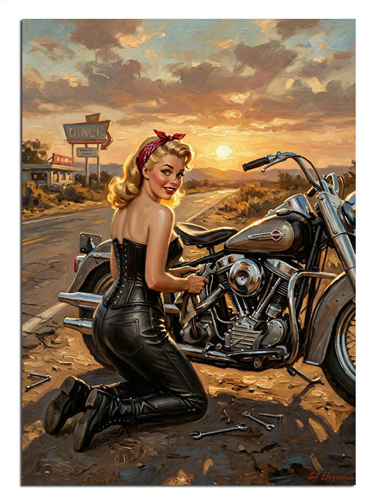 Gün batımında motosiklet tamir eden deri kıyafetli pin-up kadın retro tablo.