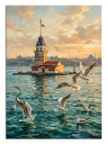 Martılar arasında Kız Kulesi ve gün batımı İstanbul manzarası tablosu.