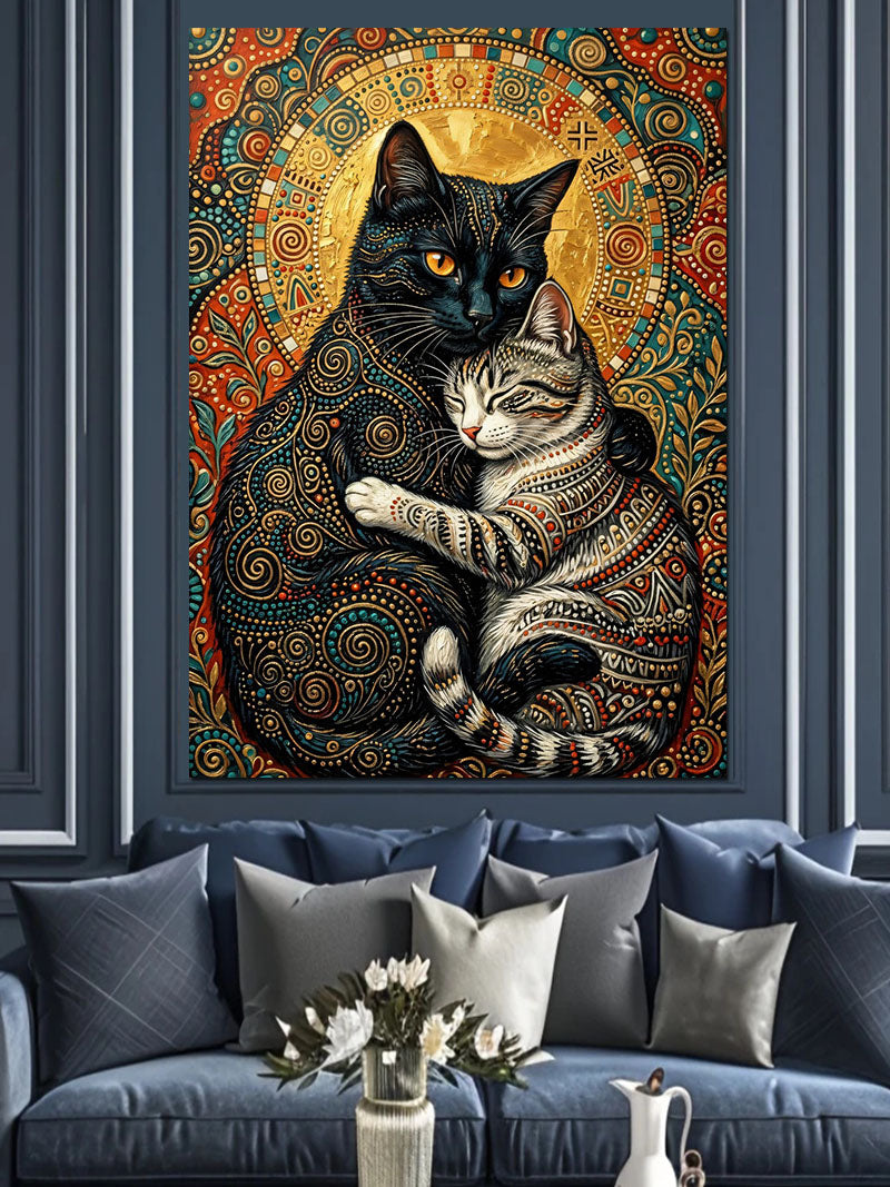 Etnik Desenli Sarılan İki Kedi Kanvas Tablo