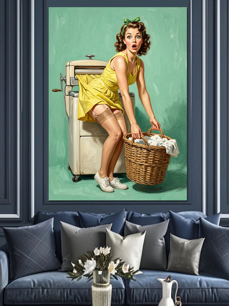 Sarı Elbiseli Çamaşırlı Pin-Up Kanvas Tablo