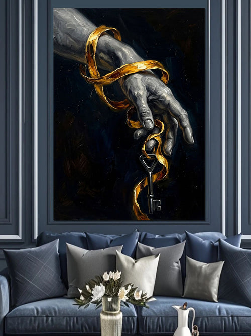 Altın Bilezikli ve Anahtar Tutan El Kanvas Tablo