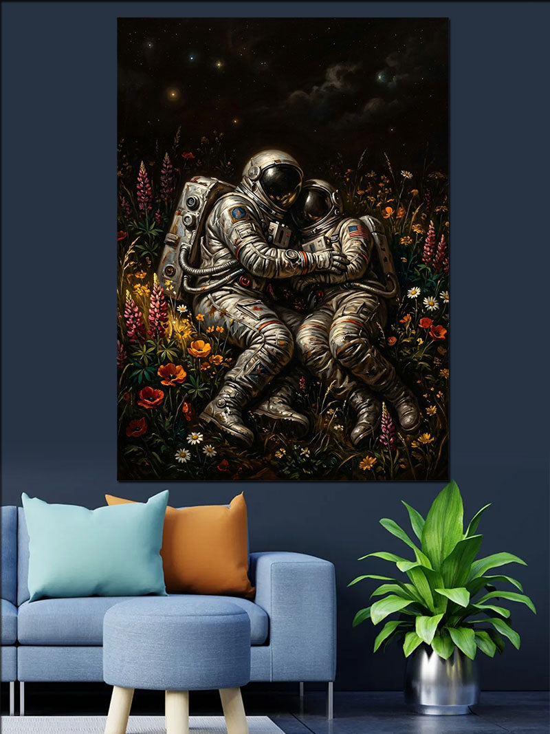 Çiçek Tarlasında Oturan Astronot Çift Kanvas Tablo