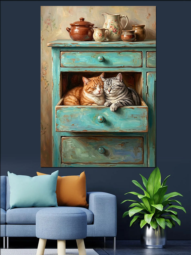 Çekmecede Uyuyan İki Kedi Turuncu Gri Kanvas Tablo