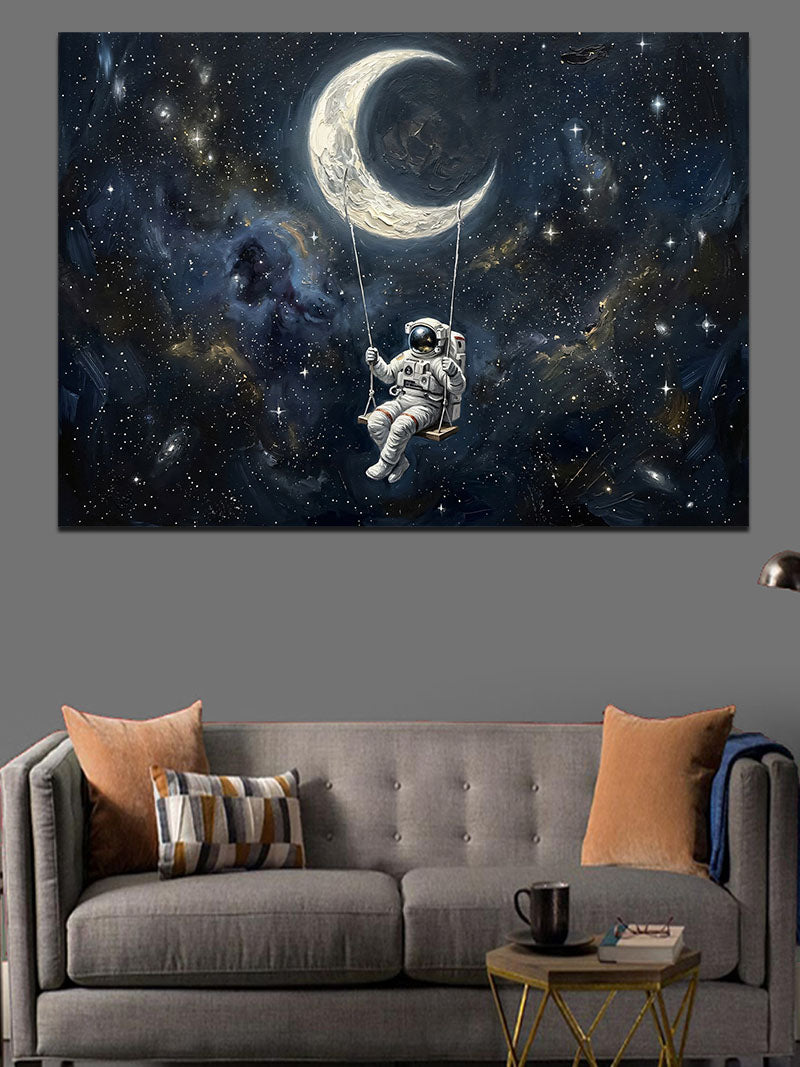 Ay'da Oturup Balık Tutan Astronot Kanvas Tablo