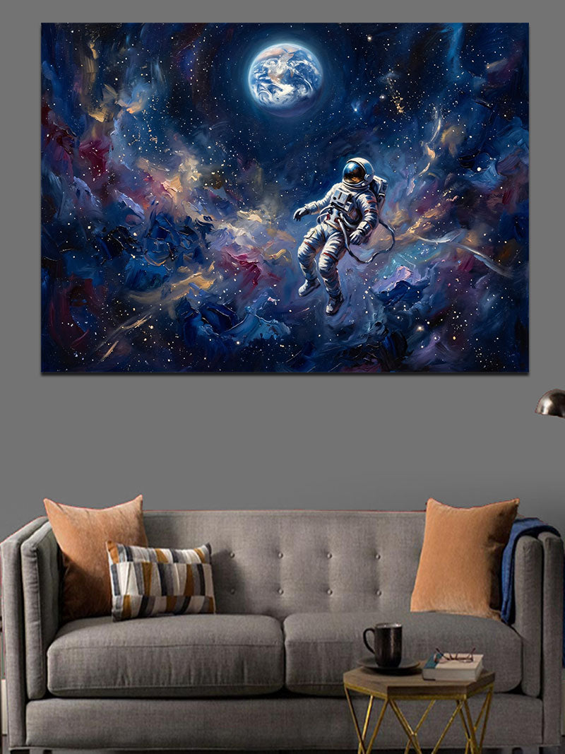 Uzay Boşluğunda Süzülen Yalnız Astronot Kanvas Tablo