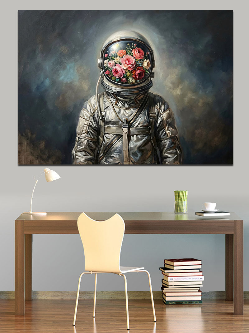 Çiçeklerle Dolu Astronot Başlığı Portresi Kanvas Tablo