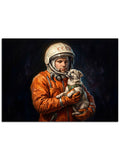 Astronot kıyafetiyle yavru bir köpeğe sarılan küçük çocuk.