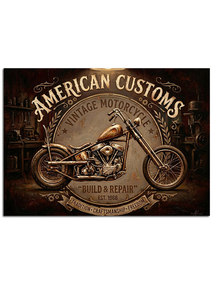 "American Customs" yazılı eskitme motosiklet dekoru.
