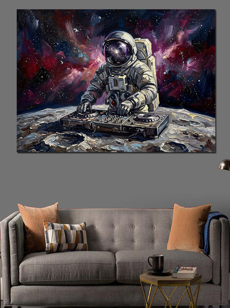 Ay Üzerinde DJ'lik Yapan Astronot Kanvas Tablo